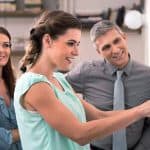 personas-realizando-campana-de-marketing